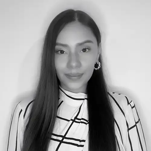 Nuestro Equipo 16 Laura Medina
